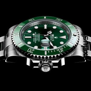 The durable copy Rolex Submariner Date 116610LV watches can guarantee water resistant to 1,000 feet.