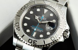 The 40 mm copy Rolex watches have grey dials.